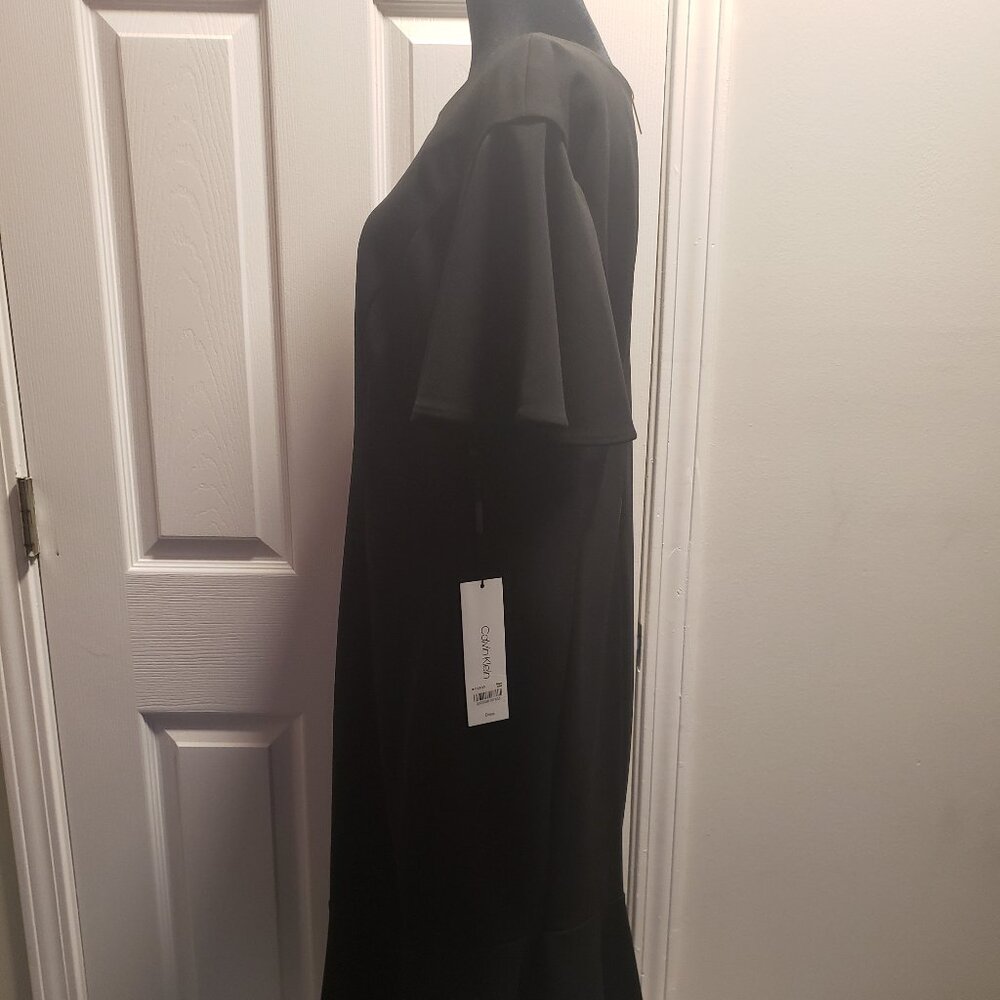 Calvin Klein black dress - Picture 7 of 7